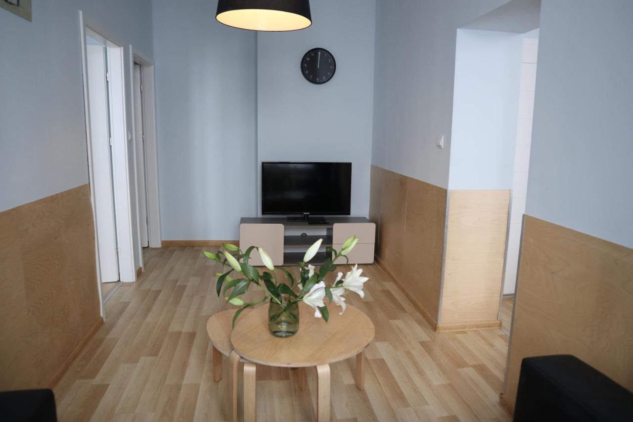 One More Night Apartment, Poznan Old Town Extérieur photo